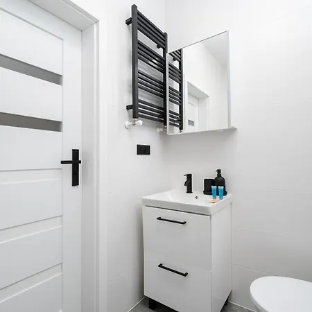 Apartament Park źródliska With Garden By Bookinghost