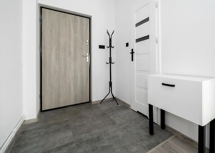 شقة Park Zrodliska With Garden By Bookinghost وودج