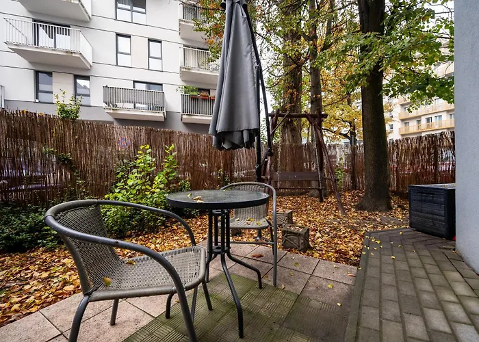 شقة Park Zrodliska With Garden By Bookinghost *