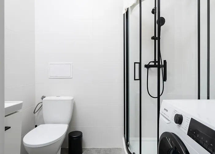 Park Zrodliska With Garden By Bookinghost 公寓 *