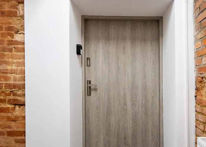 Park Zrodliska With Garden By Bookinghost 公寓 罗兹